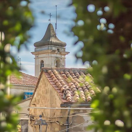 Boutique B&B Residenza Farnese Bagian luar foto