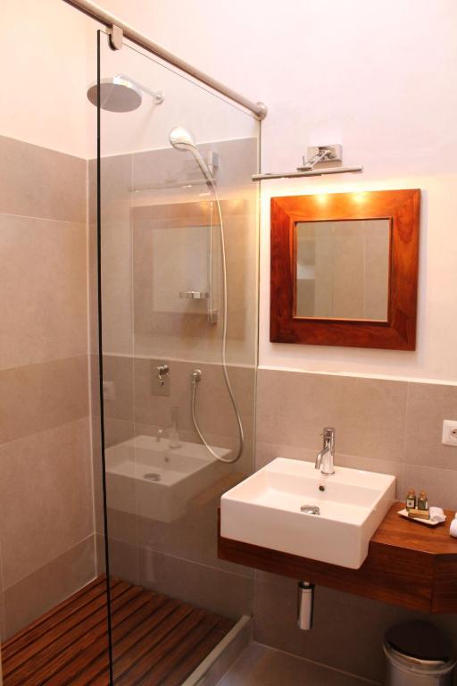 Boutique B&B Residenza Farnese Bagian luar foto