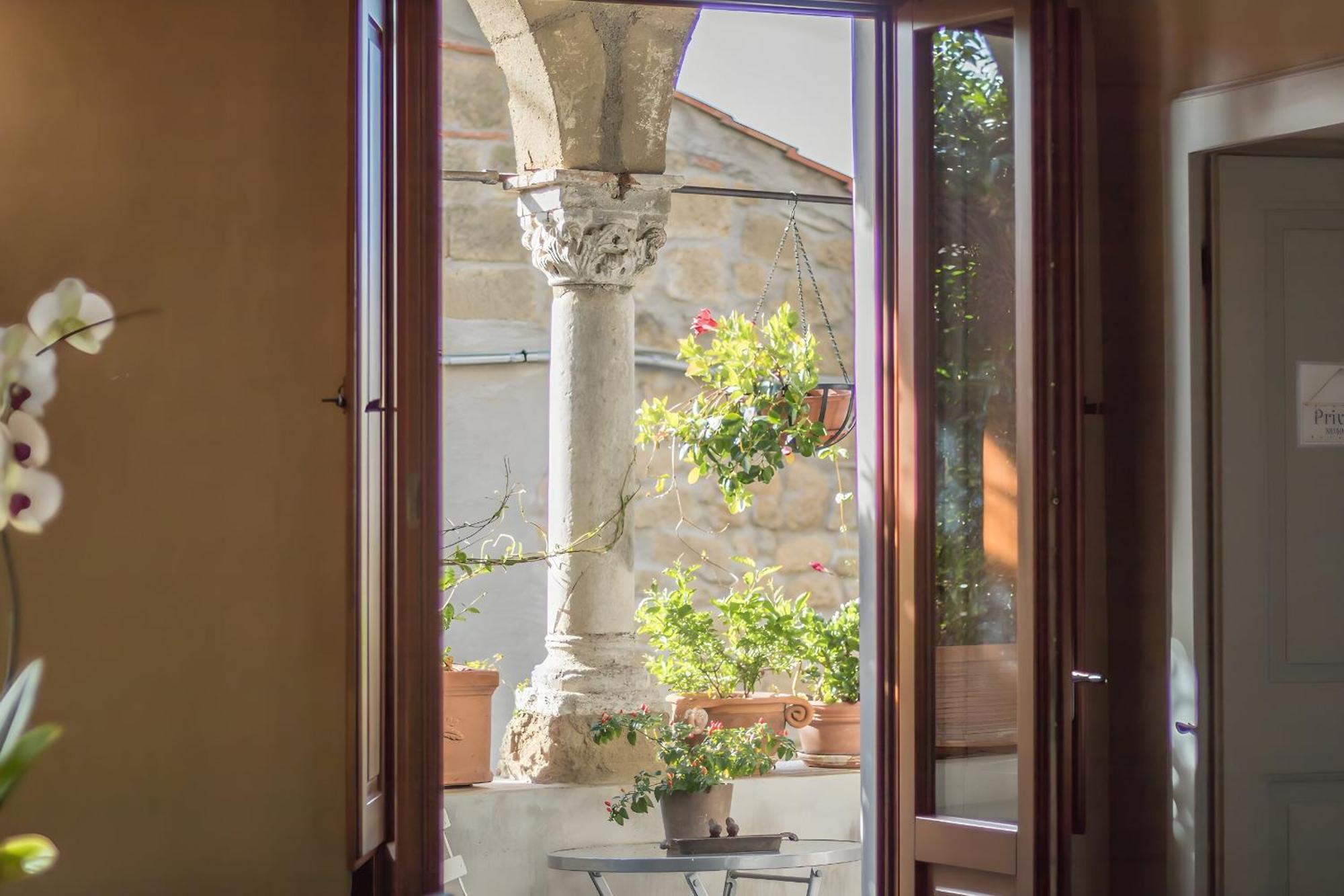 Boutique B&B Residenza Farnese Bagian luar foto
