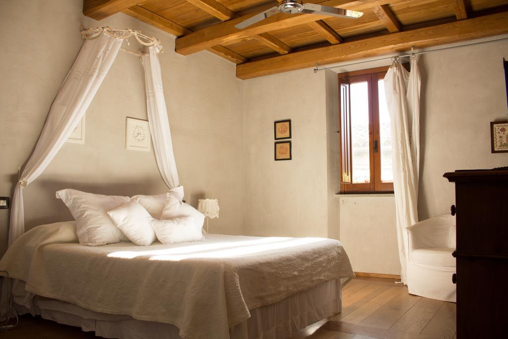 Boutique B&B Residenza Farnese Bagian luar foto